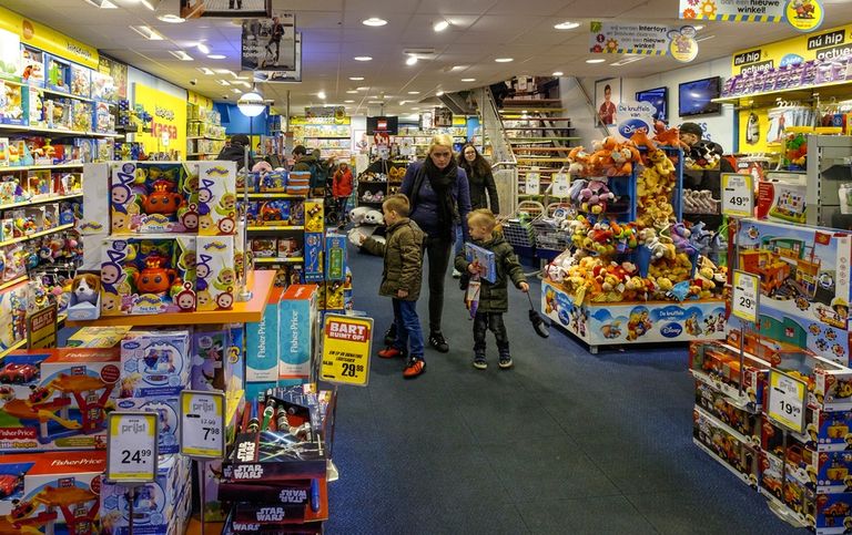 Maxi Toys - RetailTrends